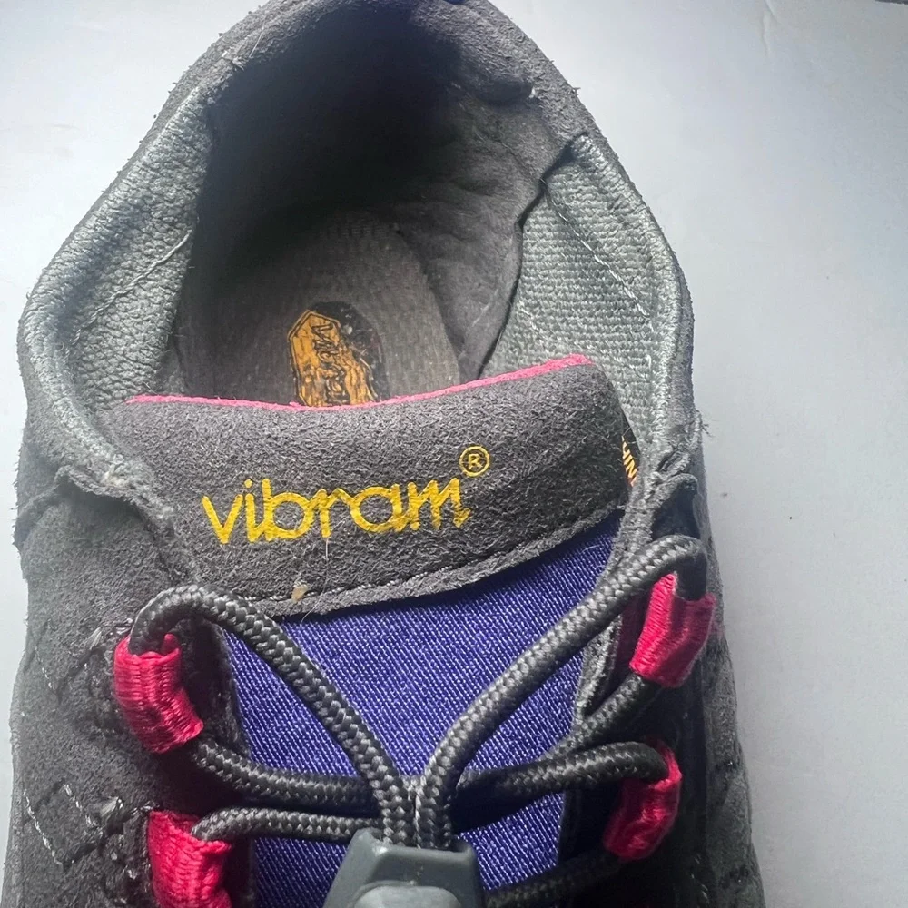 Vibram Women Size 7.5 / 8 FiveFingers Trek Ascent Hiking Shoes Mega Grip Grey - Picture 8 of 10
